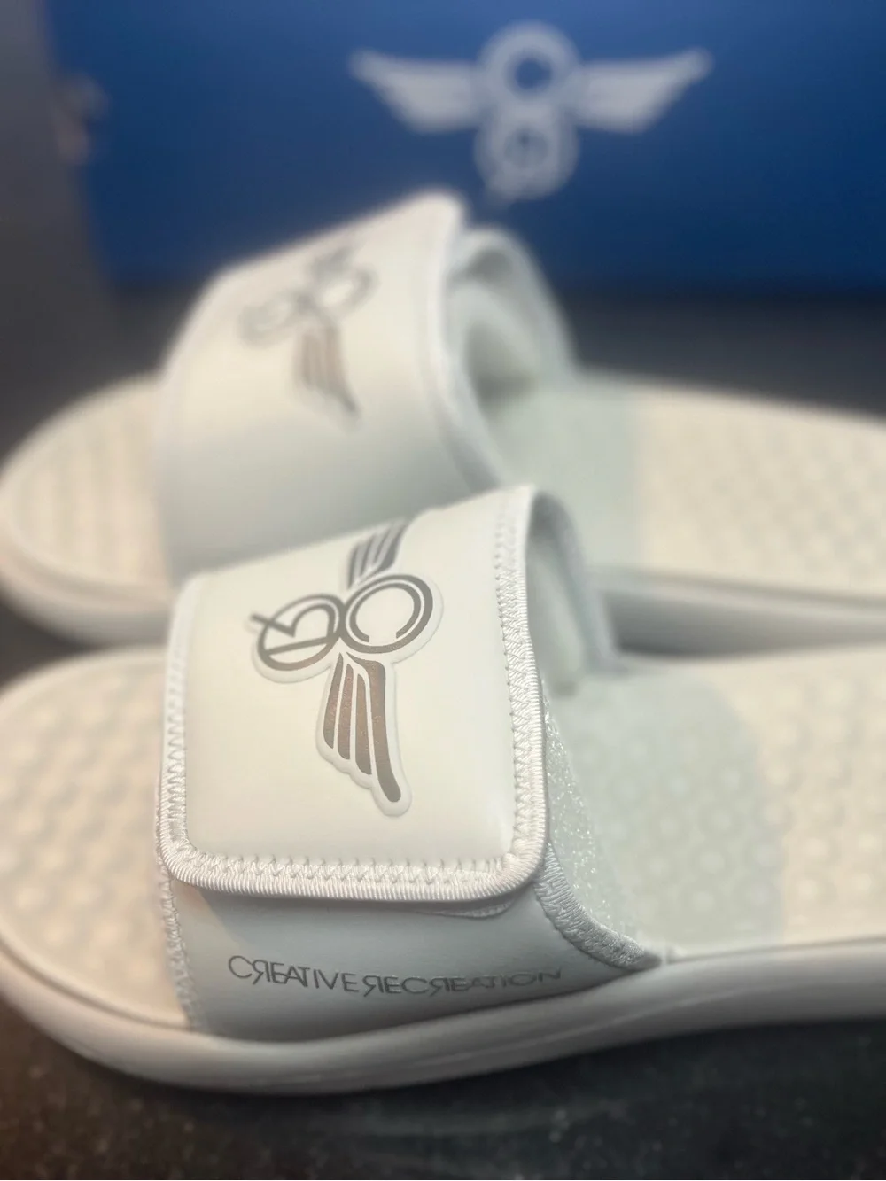 Sz 12 MENS CREATIVE RECREATION VARESE SLIDES